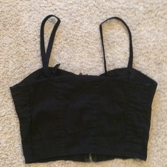 Zip-up Crop Top - Picture 2 of 4